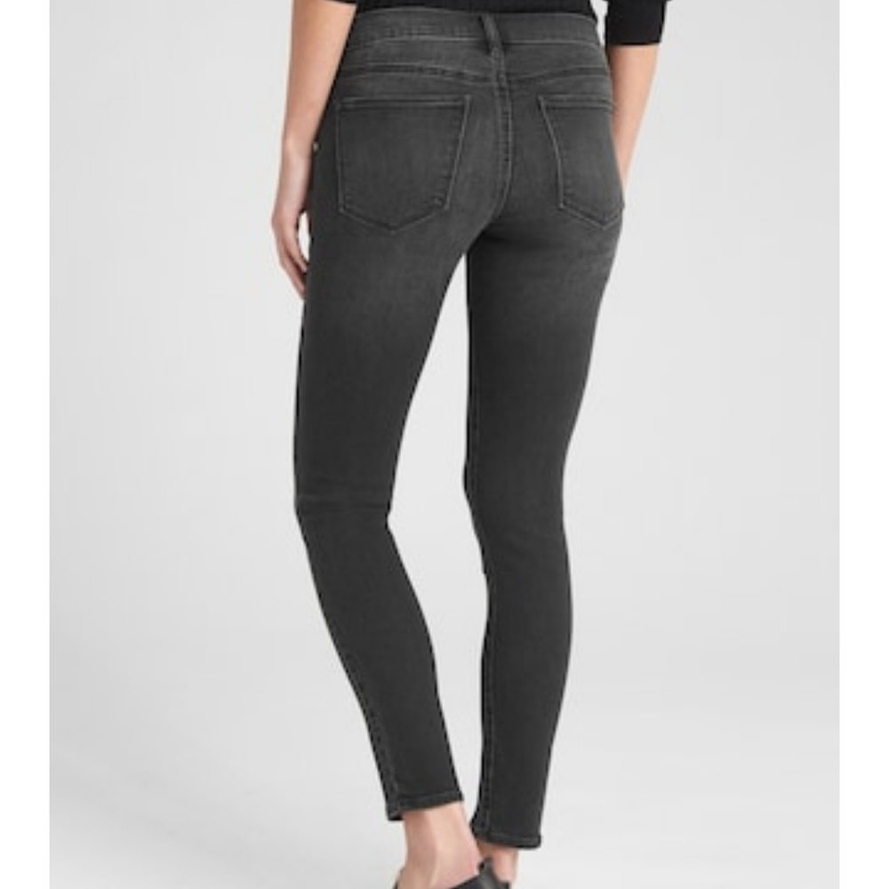 GAP Dark Gray Ankle Length Skinny Jeans Size 25S